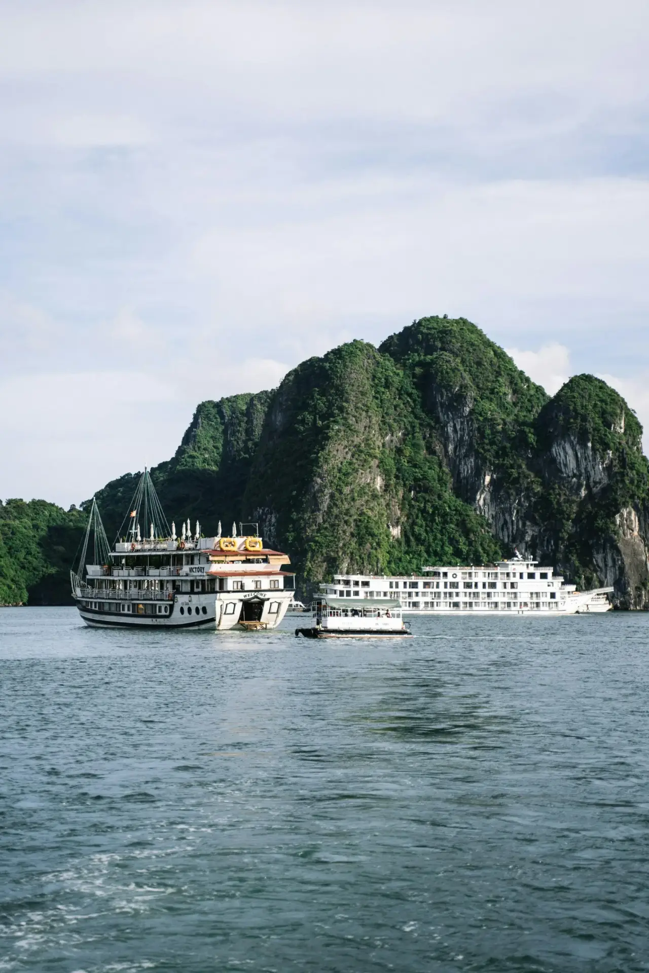 Halong Bay Cruise